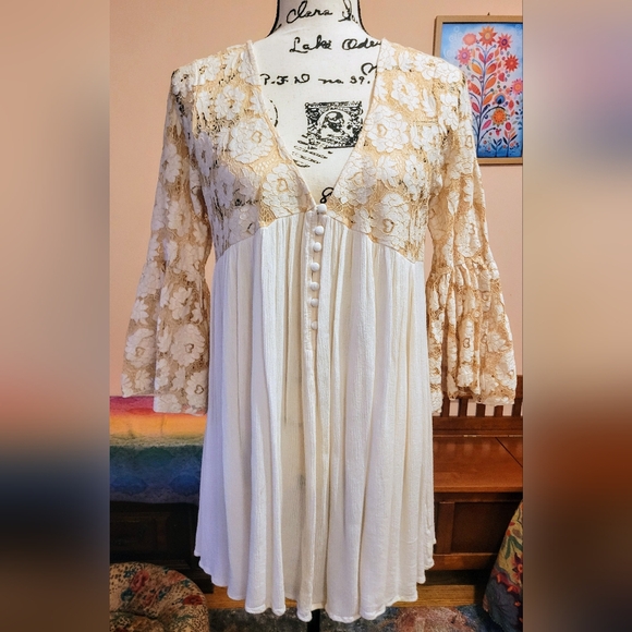 Blu Heaven Boho Bell Sleeve Floral Festival Dress, Ivory, Breezy, M, EUC - Picture 5 of 13